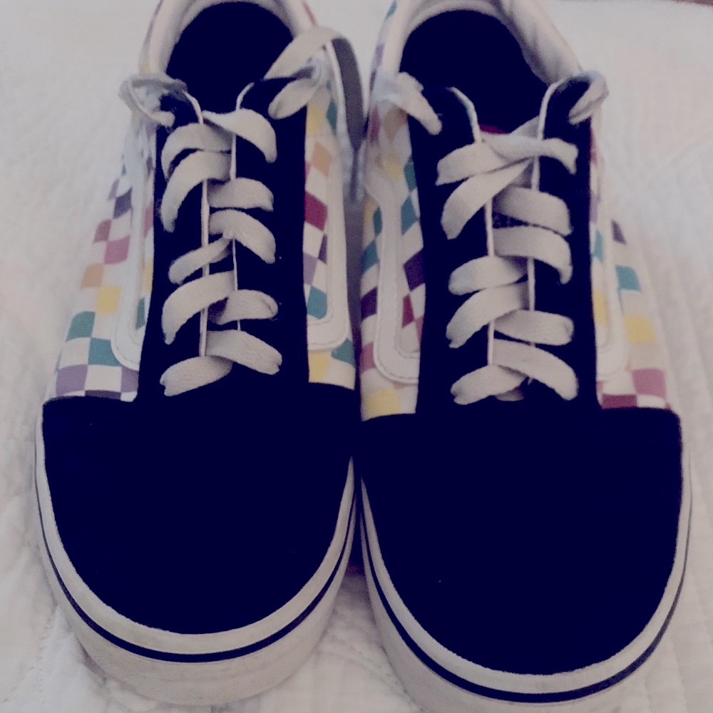 Vans checkered unisex skater sneakers